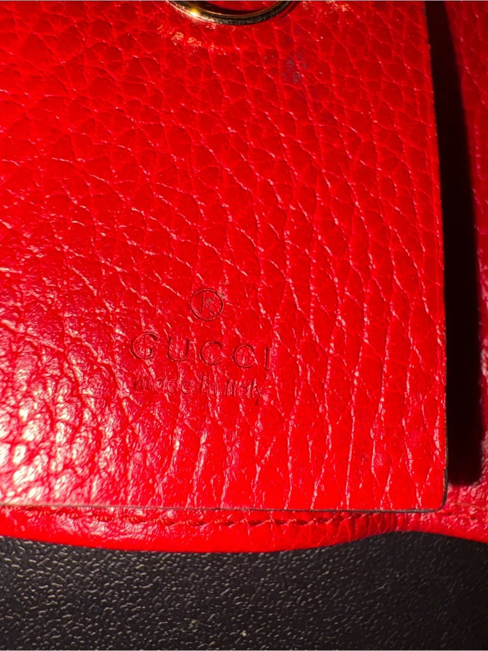New with box Gucci Red Leather key Holder with Double G Logo